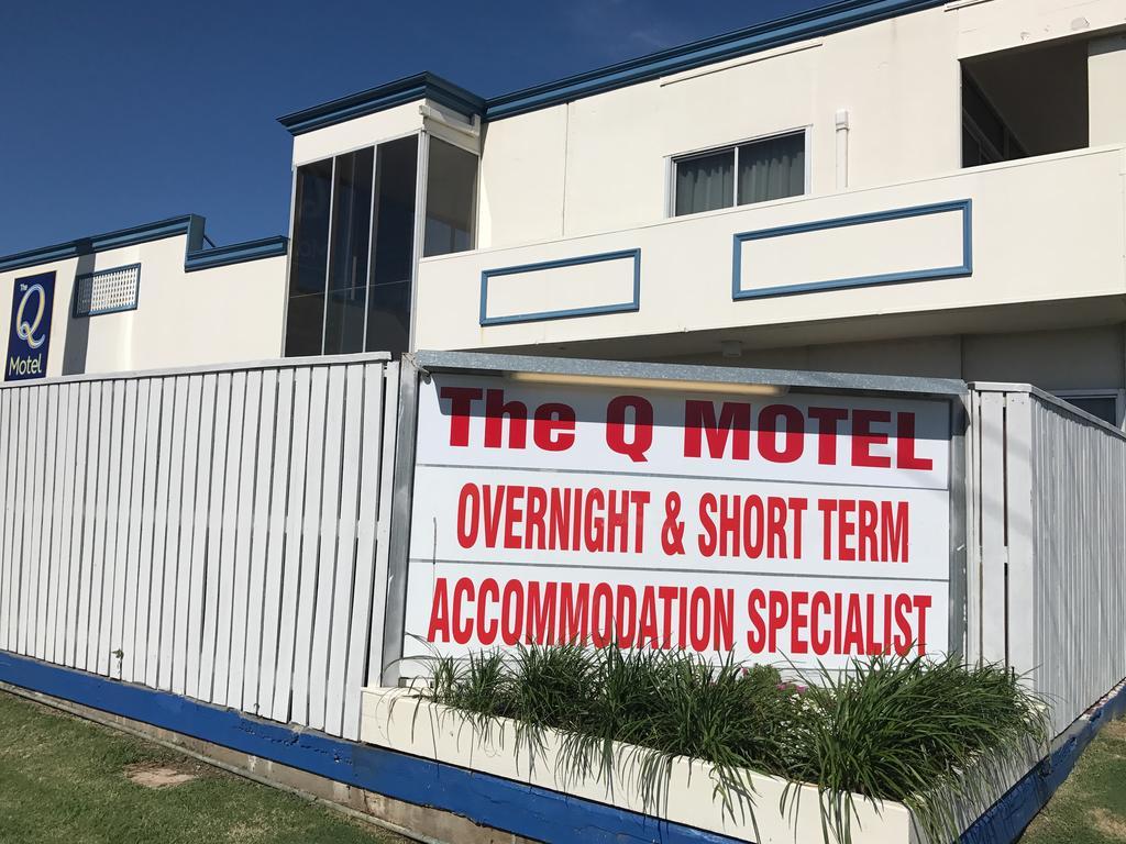The Q Motel Rockhampton Exteriör bild